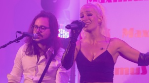 Alya performing in shopping center Maximus