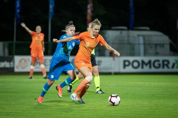 2019 UEFA Euro Women's World Cup Qualification match for the 2021 European championship Netherlands vs. Slovenia in Women's international football.