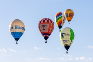 The largest aviation event in Slovenia was taking place between 16th and 23th September in Murska Sobota. More than 100 Hot Air Balloons were present in competition. 500+ more pics from this event can be found here.