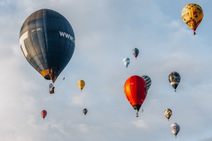 The largest aviation event in Slovenia was taking place between 16th and 23th September in Murska Sobota. More than 100 Hot Air Balloons were present in competition. 500+ more pics from this event can be found here.