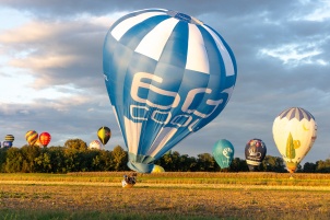 The largest aviation event in Slovenia was taking place between 16th and 23th September in Murska Sobota. More than 100 Hot Air Balloons were present in competition. 500+ more pics from this event can be found here.
