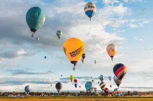 The largest aviation event in Slovenia was taking place between 16th and 23th September in Murska Sobota. More than 100 Hot Air Balloons were present in competition. 500+ more pics from this event can be found here.
