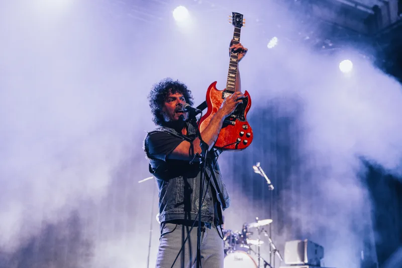Wolfmother, photograph 2