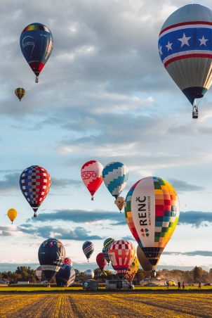 The largest aviation event in Slovenia was taking place between 16th and 23th September in Murska Sobota. More than 100 Hot Air Balloons were present in competition. 500+ more pics from this event can be found here.