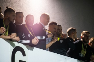 The Mura footballers wrote a football fairy tale. In the last round of the First League of Telekom Slovenije, they defeated Maribor 1 : 3 in Ljudski vrt and won the historic first title in the Slovenian national championship.