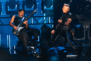 Vienna felt the earth move! Metallica brought the M72 World Tour to a thunderous close at Racino, leaving a night of headbanging anthems and scorching riffs etched in metal history. Pictures were captured from record 100m distance.