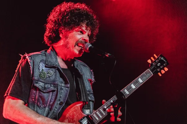 Wolfmother, photograph 9